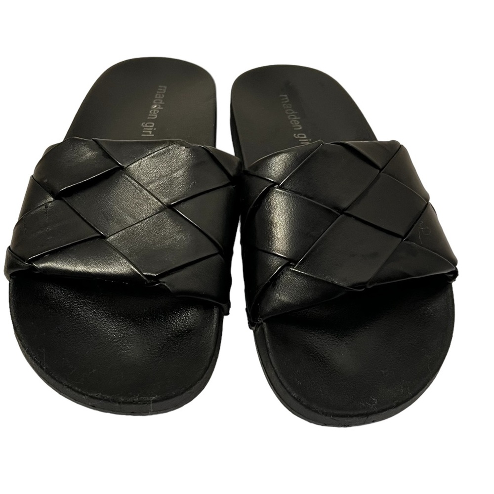 Madden Girl Women’s Black Braided Sandals Size 7